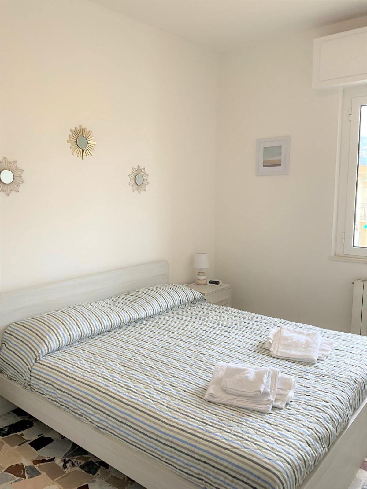 Apartment Vista Mare A 150 Mt Dalla - Free Parking E Ac Pietra Ligure